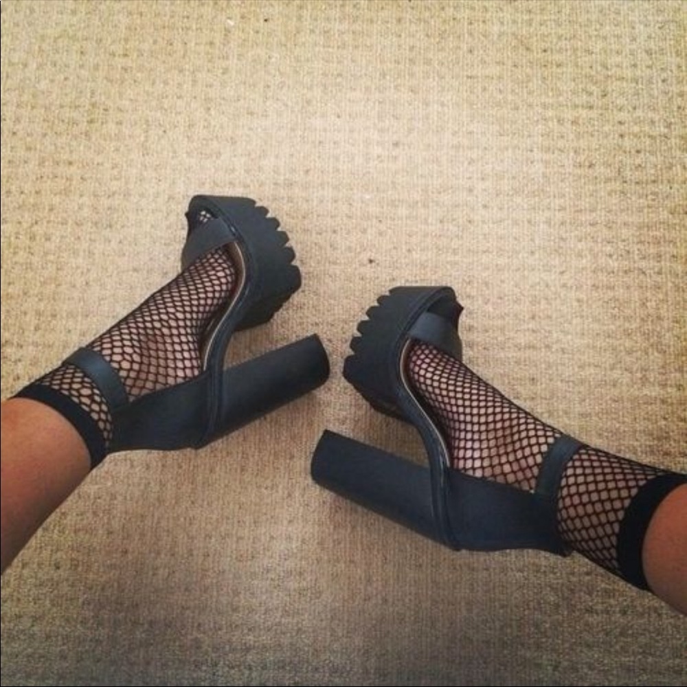 Mesh socks